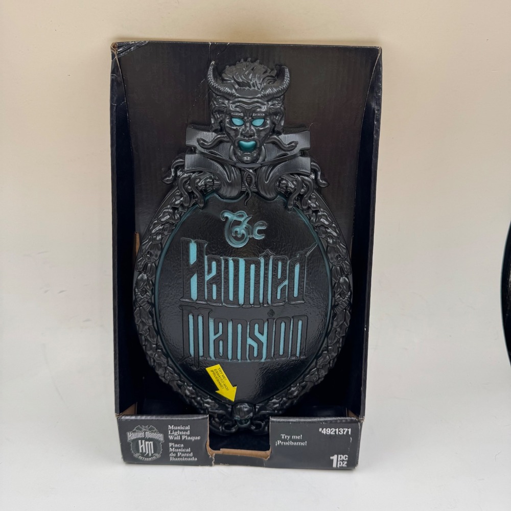Disney Haunted Mansion Musical Lighted Plaque Gemmy 4921371 Grim Grinning Ghost